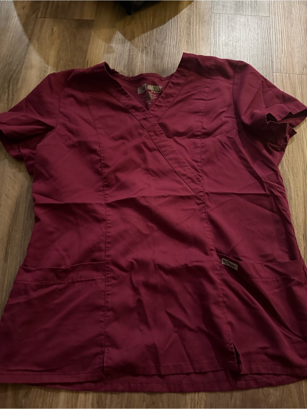 Grey's Anatomy Women's V-Neck Scrub Top in Burgundy